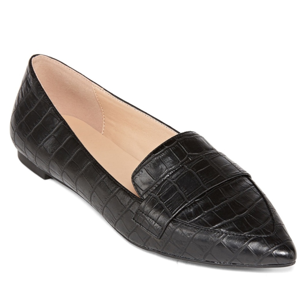 NWT a.n.a womens flats size 7